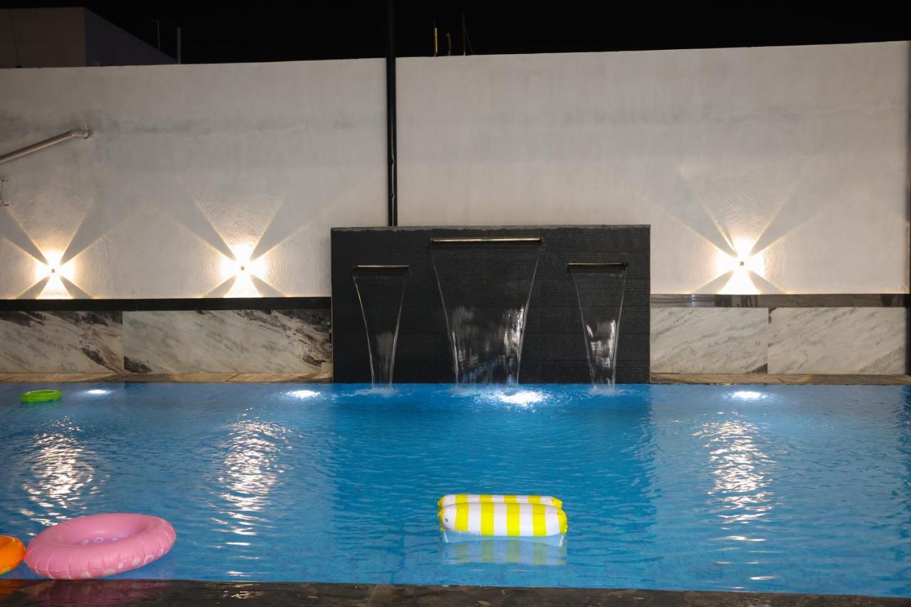 Hotel Bhairav Bagh With Swimming Pool Ουνταϊπούρ Εξωτερικό φωτογραφία